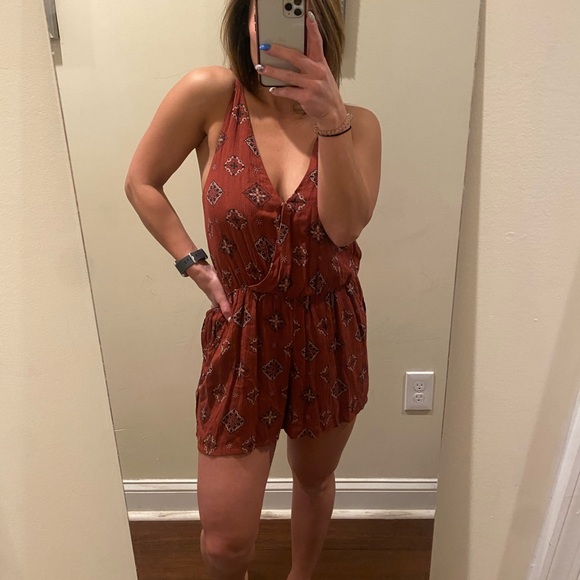 Revolve Amuse Society Bleu Romper in Brick Size S - Picture 5 of 15